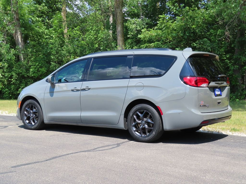 2020 Chrysler Pacifica Touring L Plus