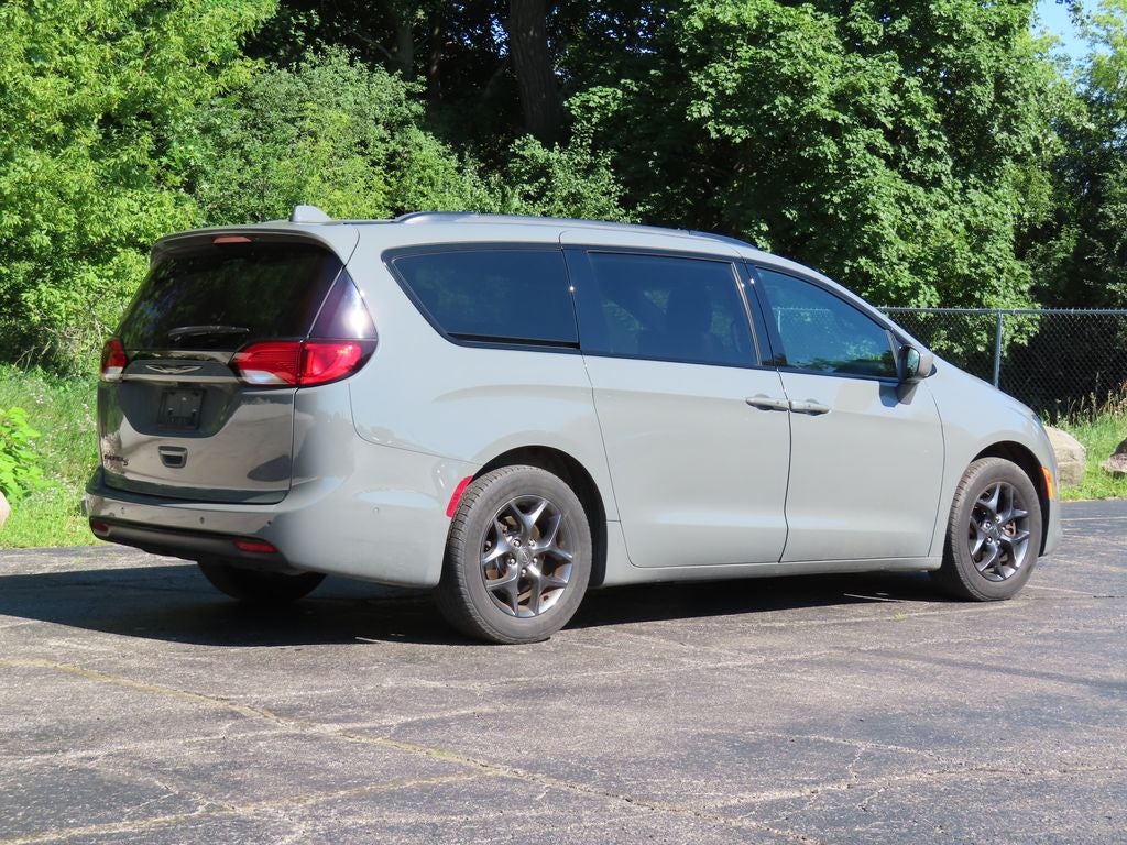 2020 Chrysler Pacifica Touring L Plus