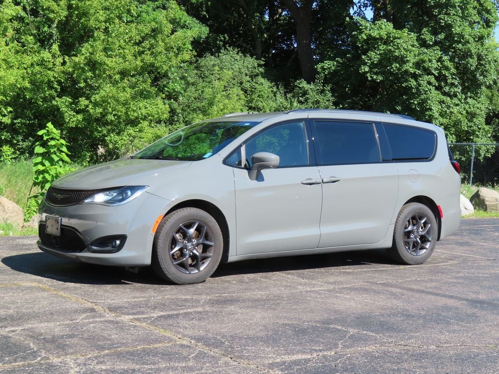2020 Chrysler Pacifica Touring L Plus