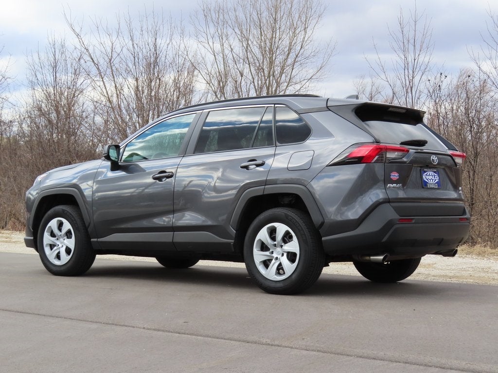 2020 Toyota RAV4 LE