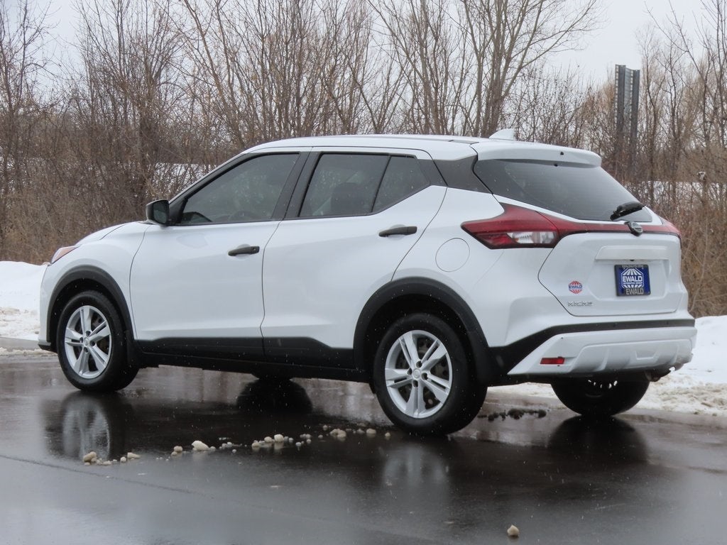 2023 Nissan Kicks S