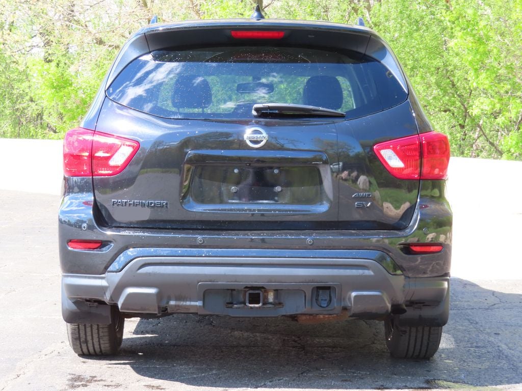 2020 Nissan Pathfinder SV