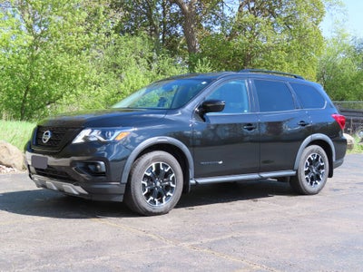 2020 Nissan Pathfinder SV