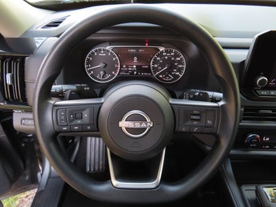 2025 Nissan Pathfinder S