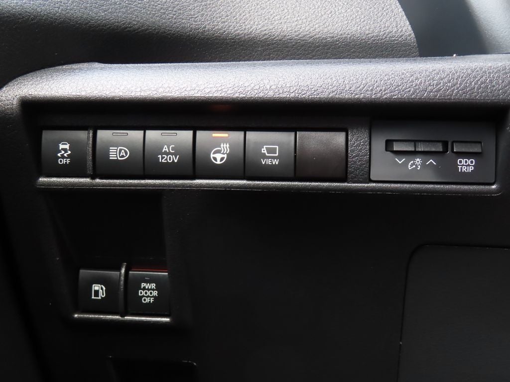 2025 Toyota Sienna Platinum 7 Passenger