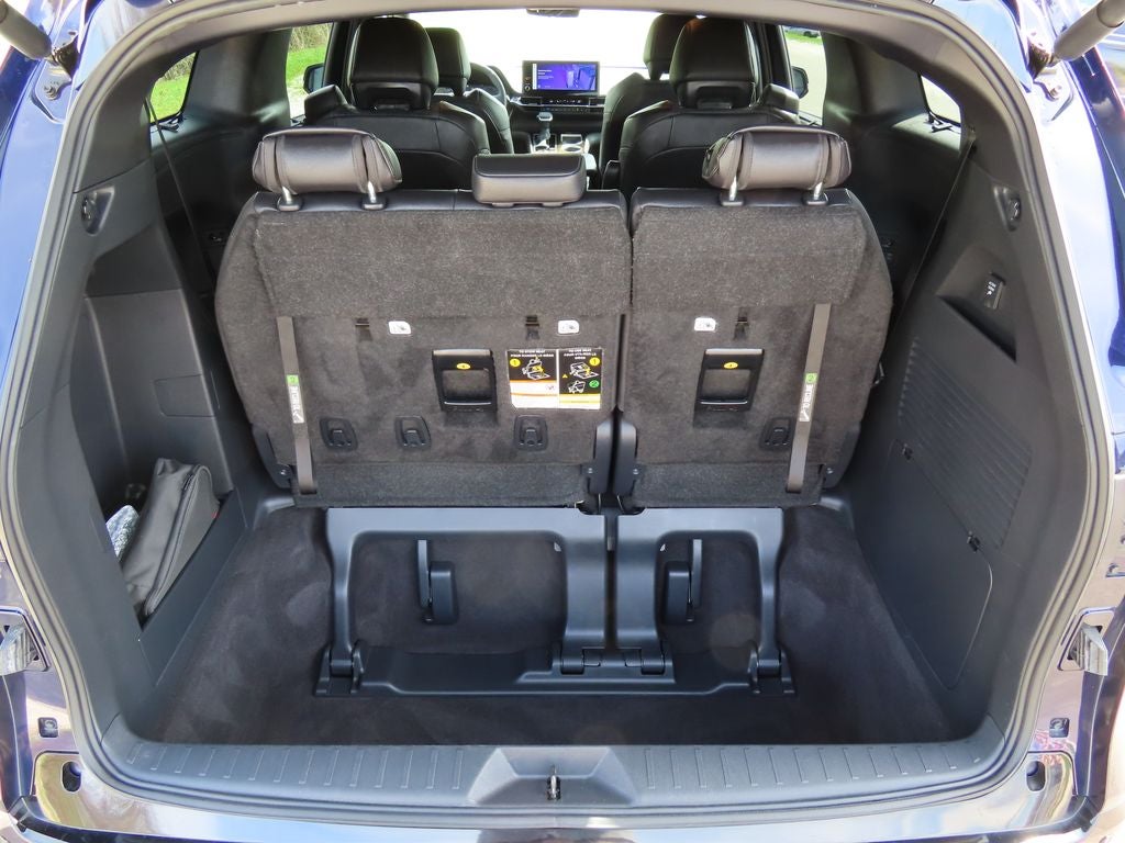 2025 Toyota Sienna Platinum 7 Passenger