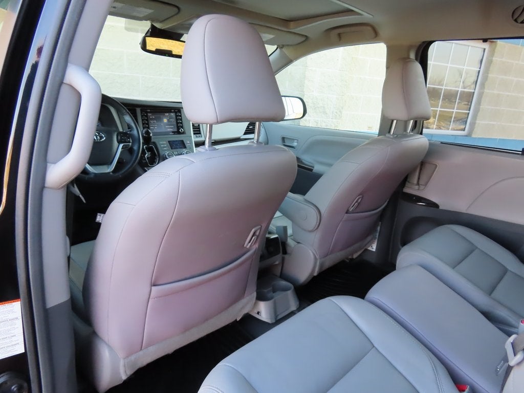 2019 Toyota Sienna XLE