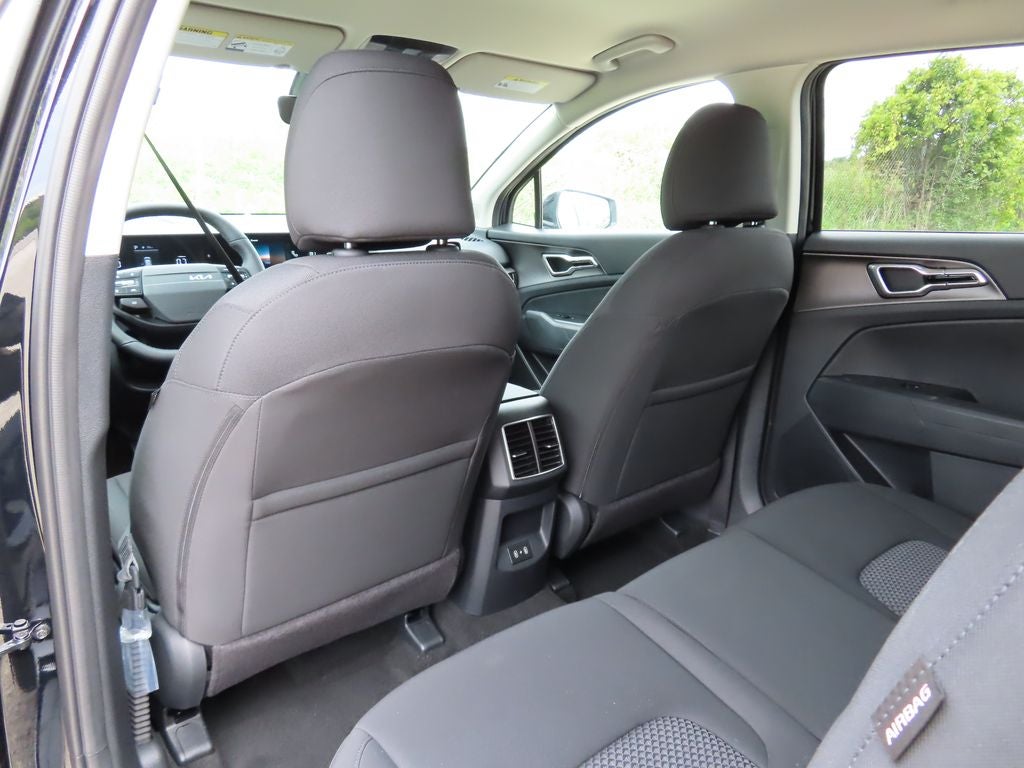 2027 Kia Sportage LX