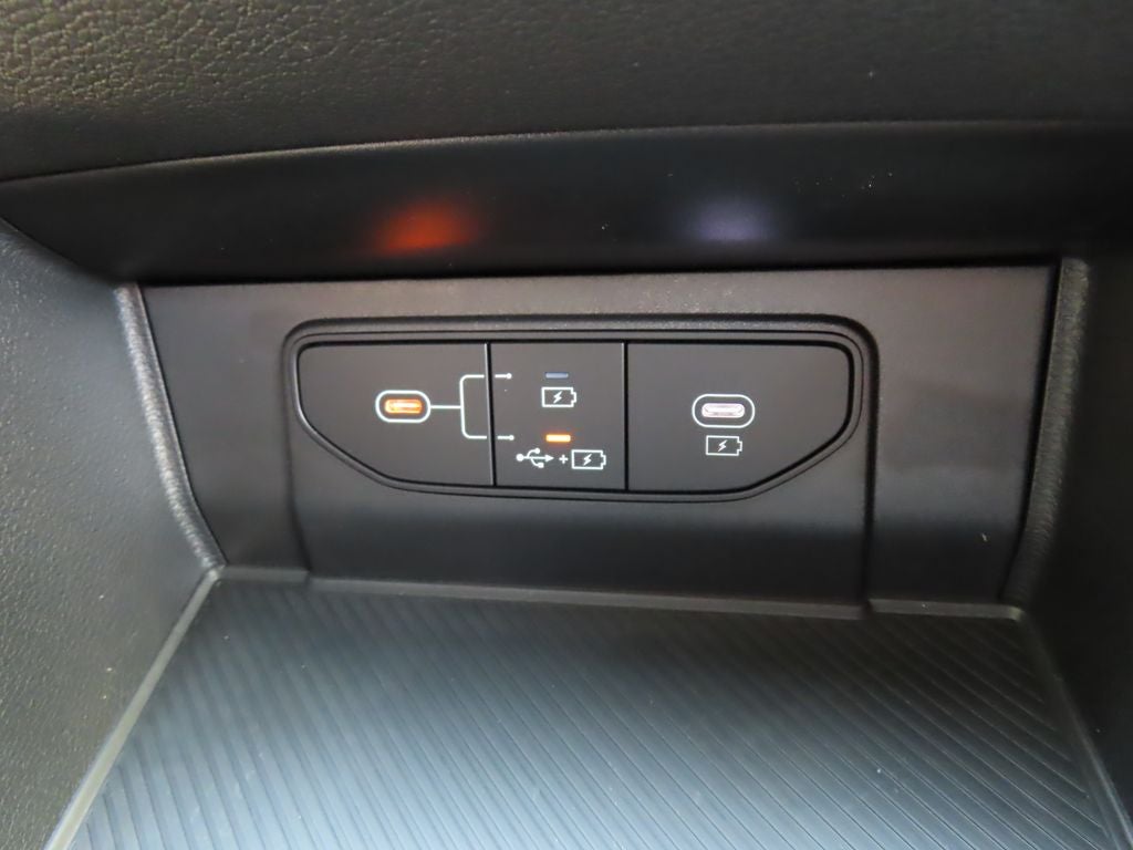 2027 Kia Sportage LX