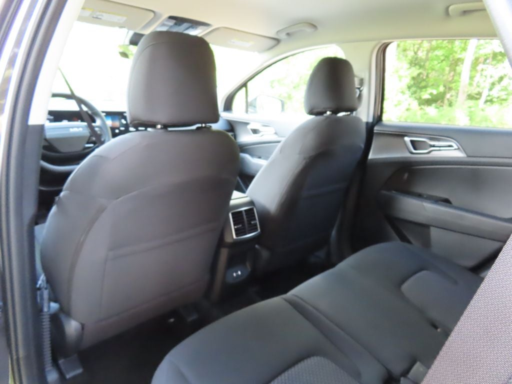 2027 Kia Sportage LX