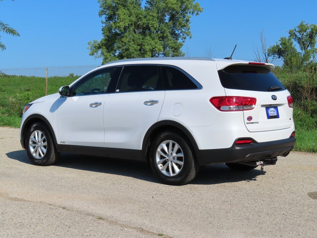 2017 Kia Sorento LX