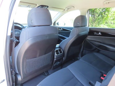 2017 Kia Sorento LX