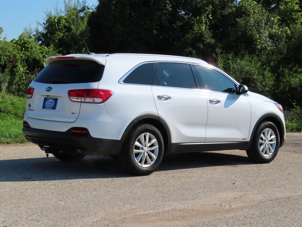 2017 Kia Sorento LX