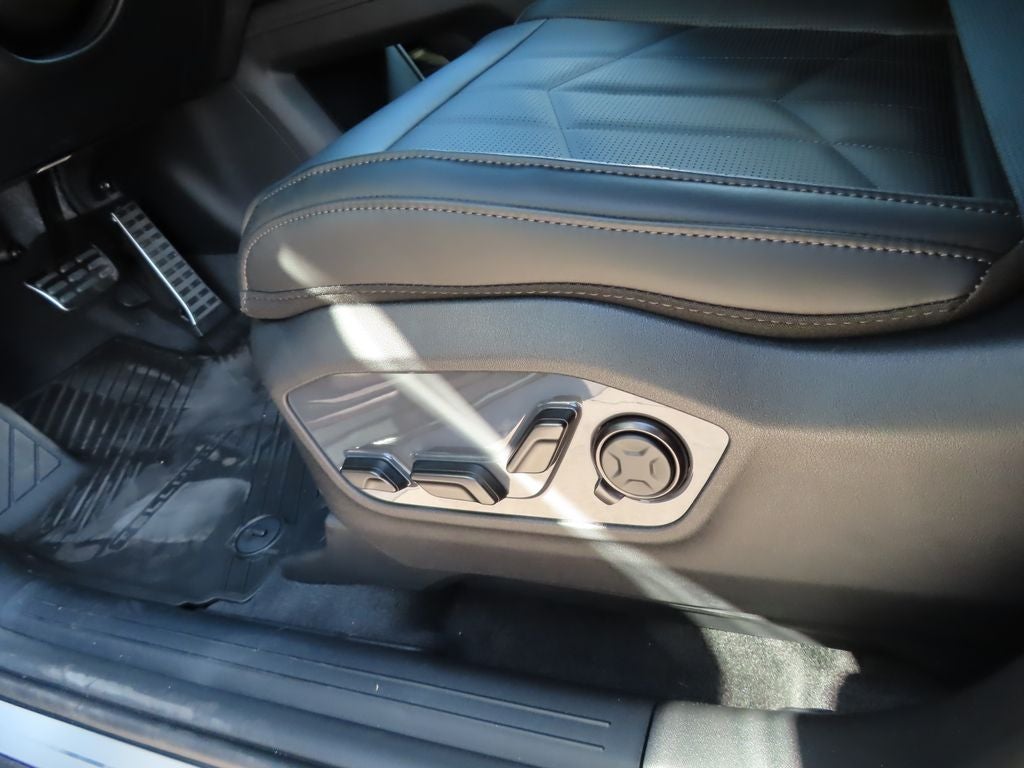 2027 Kia Telluride Hybrid Base