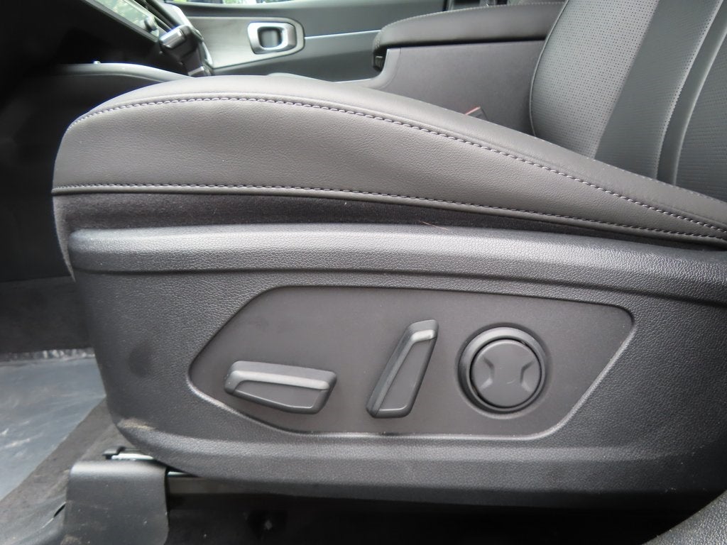 2025 Kia Sorento X-Line EX