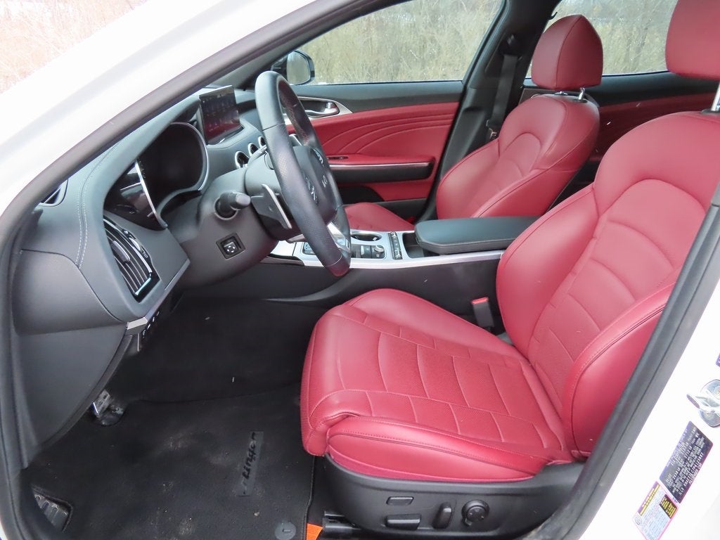 2023 Kia Stinger GT2