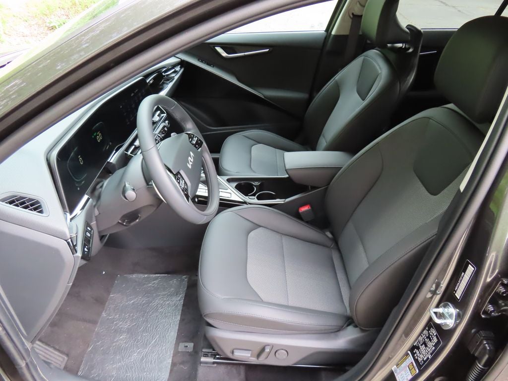 2026 Kia Niro EX