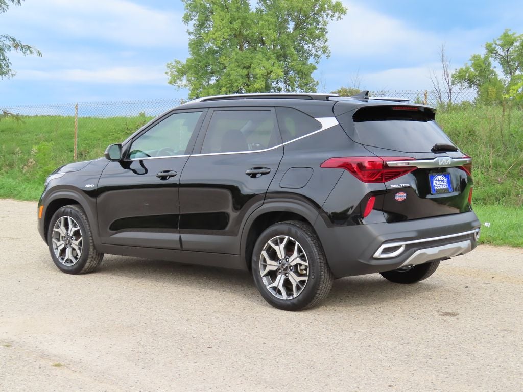 2023 Kia Seltos EX