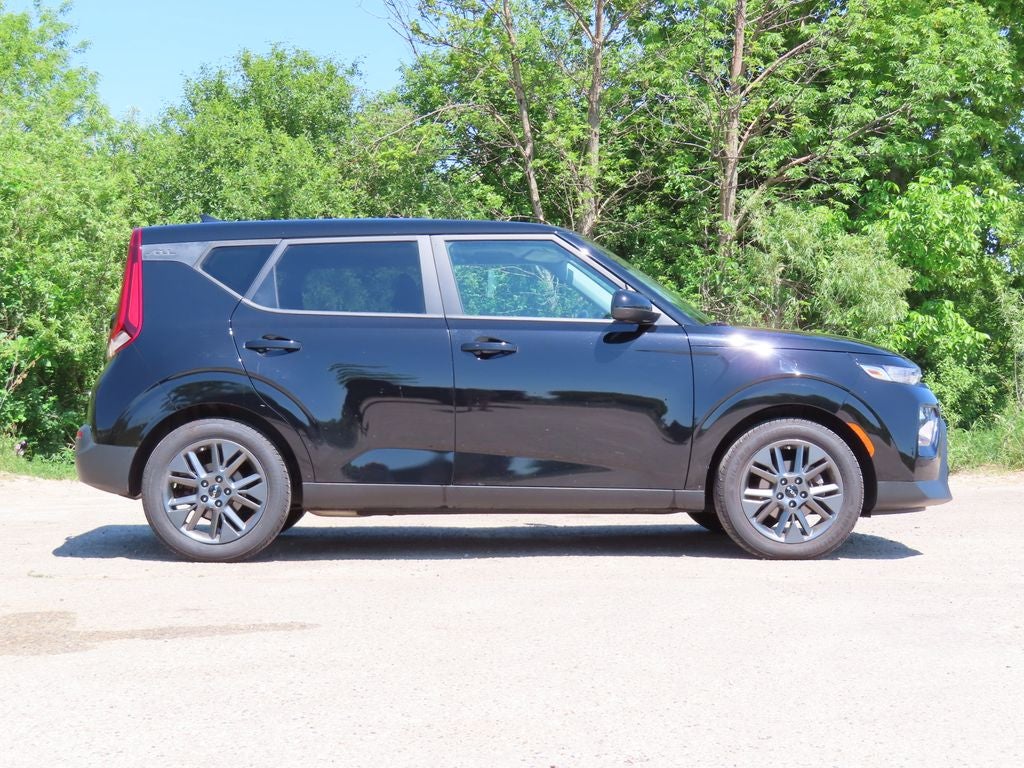 2022 Kia Soul EX