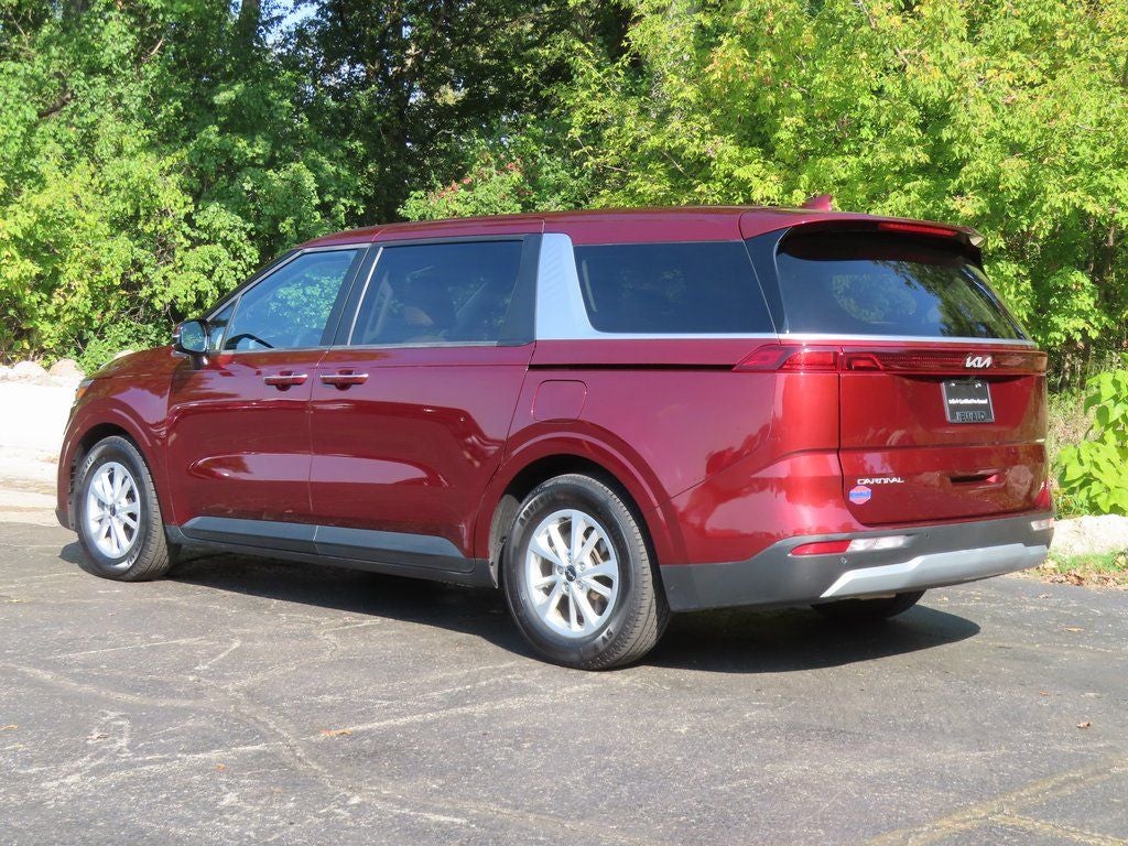 2024 Kia Carnival LX Seat Package