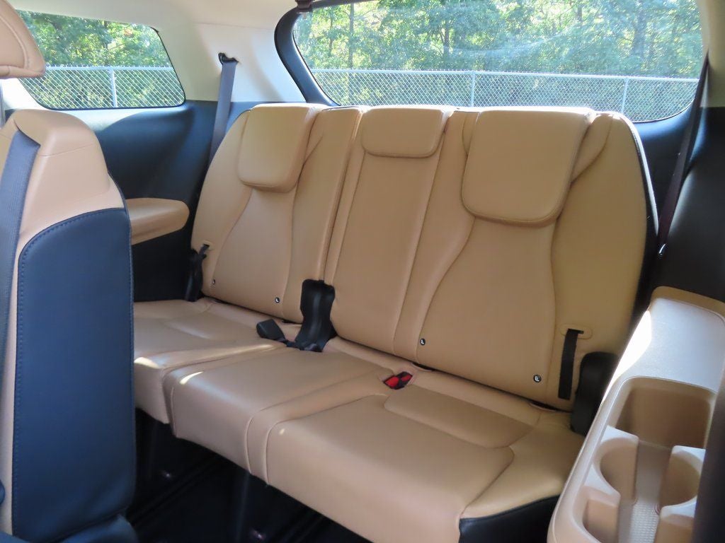 2024 Kia Carnival LX Seat Package