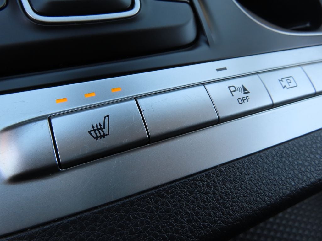 2023 Kia Carnival LX Seat Package