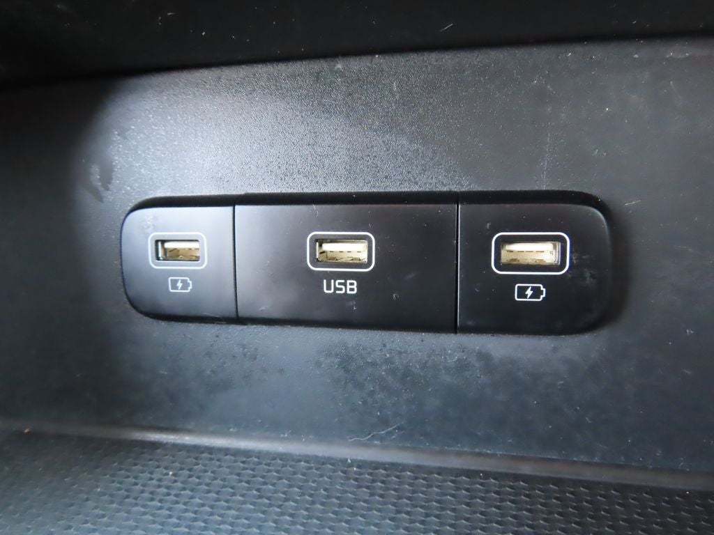 2023 Kia Carnival LX Seat Package