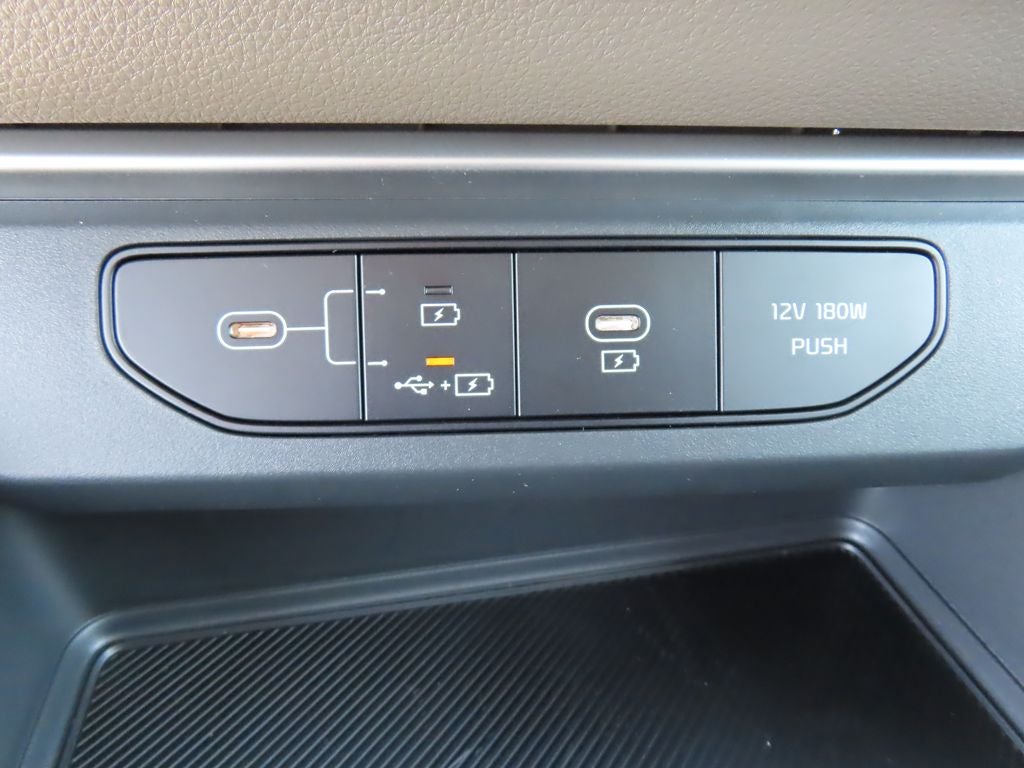 2027 Kia Carnival LXS