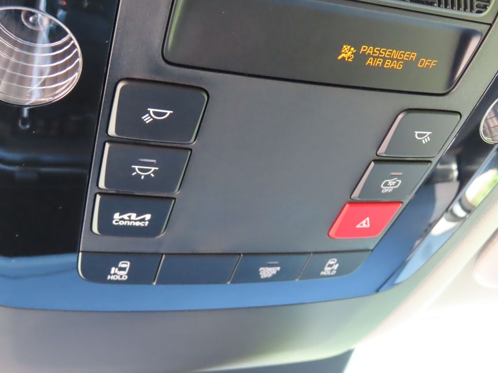 2027 Kia Carnival LXS