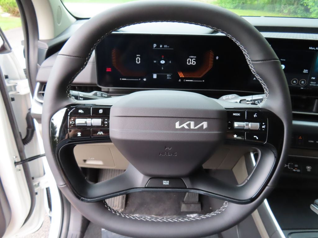 2027 Kia Carnival LXS
