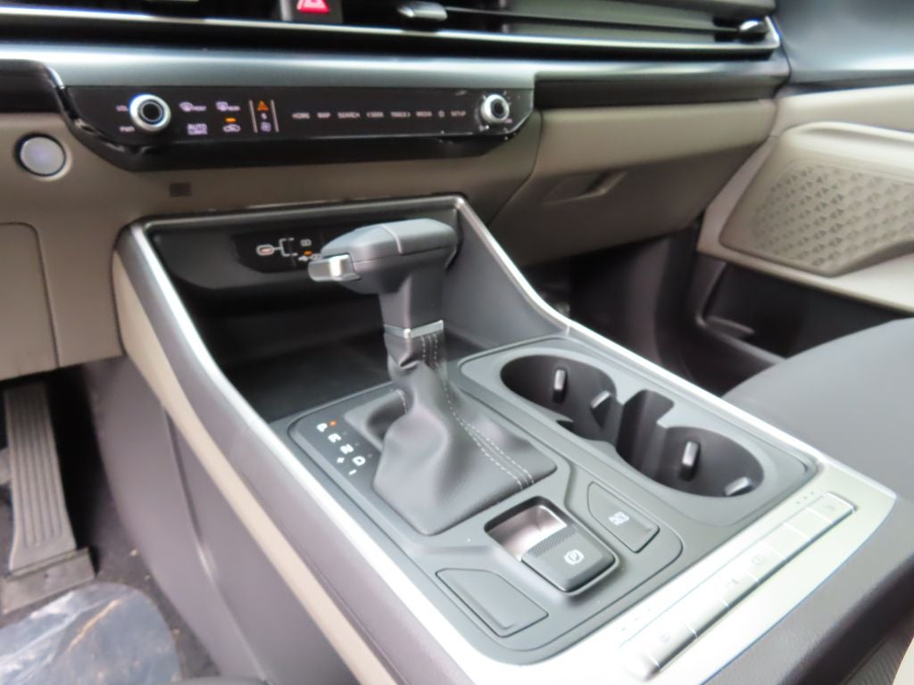 2027 Kia Carnival LXS