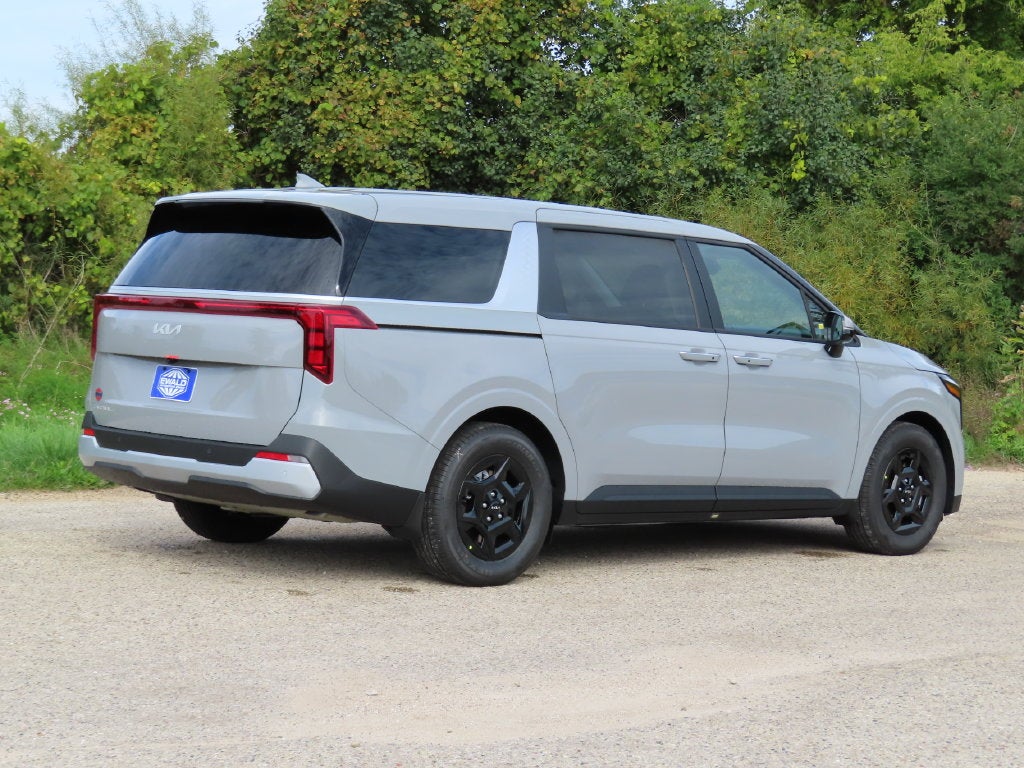 2027 Kia Carnival LXS