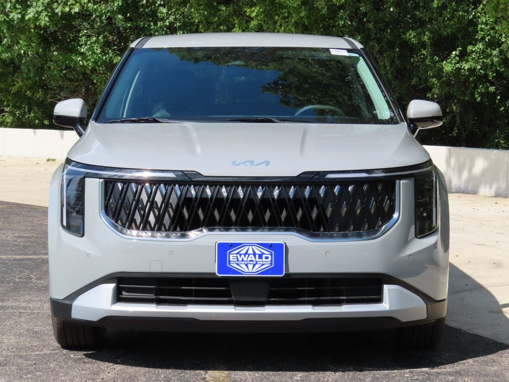 2027 Kia Carnival LXS