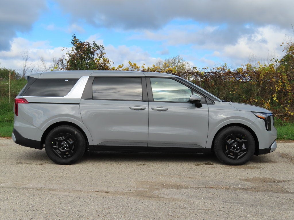 2027 Kia Carnival LXS