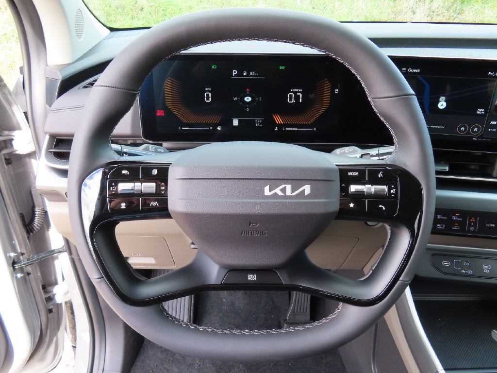 2027 Kia Carnival LXS
