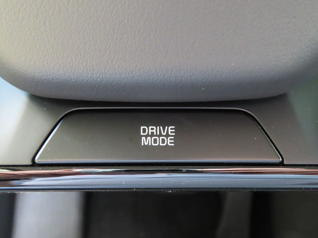 2027 Kia Carnival Hybrid LXS
