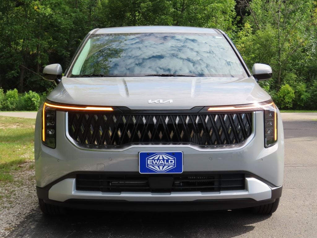 2027 Kia Carnival Hybrid LXS