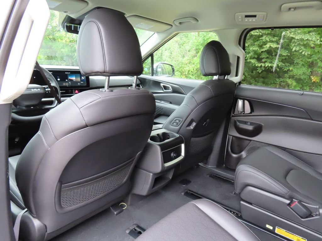 2027 Kia Carnival EX