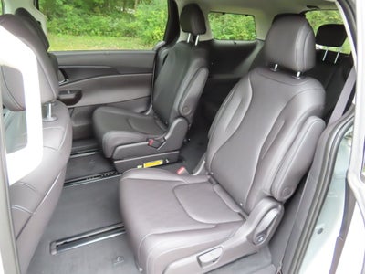 2027 Kia Carnival EX