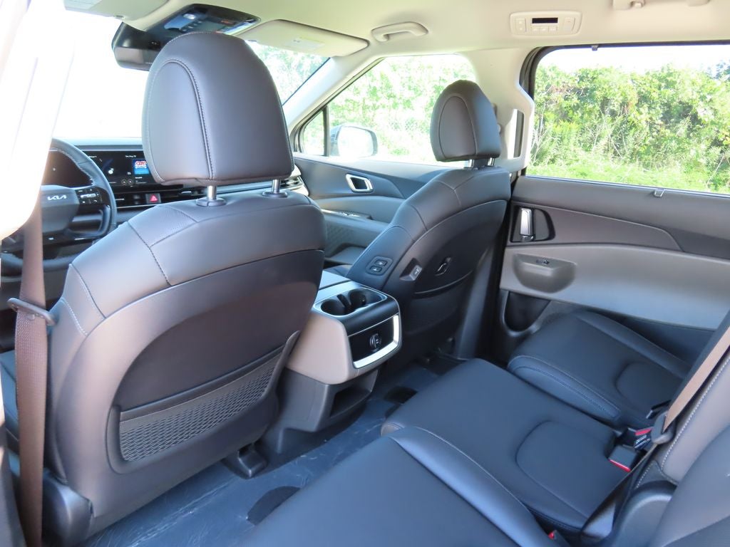 2027 Kia Carnival EX