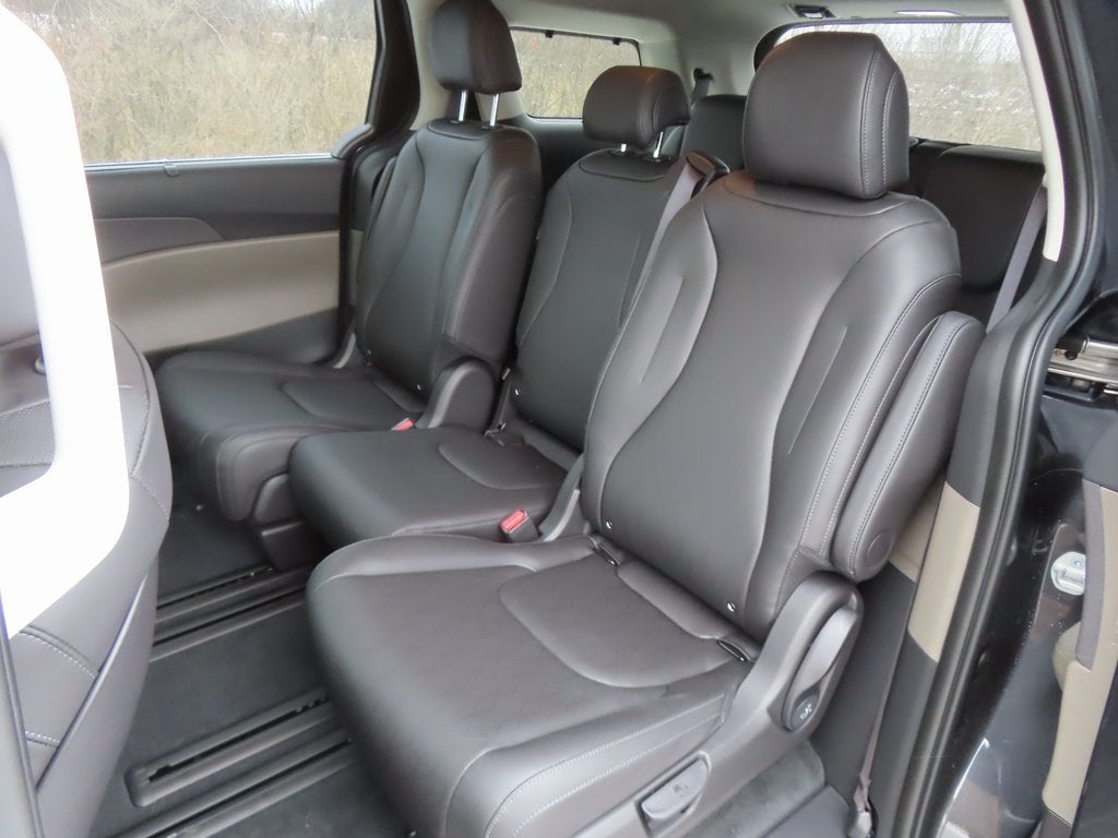 2026 Kia Carnival Hybrid EX