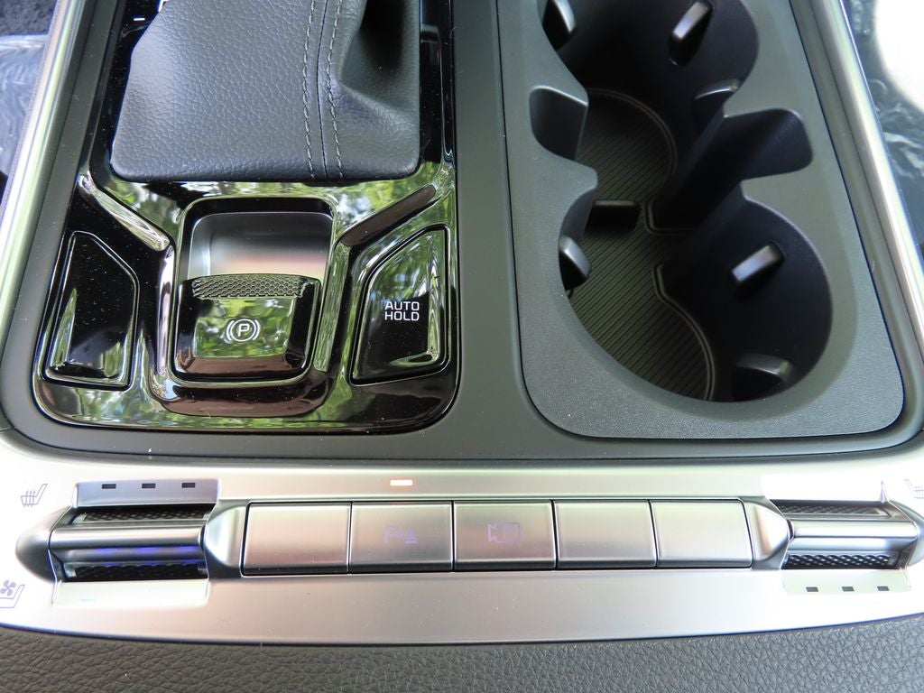 2027 Kia Carnival SX