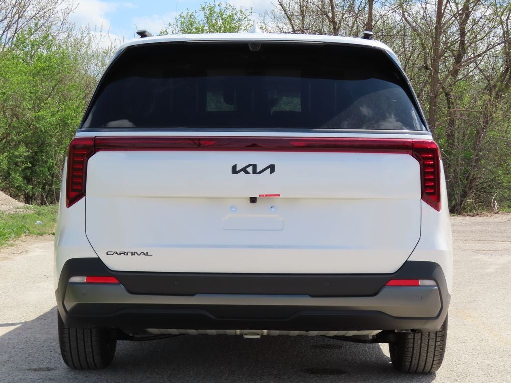 2026 Kia Carnival Base
