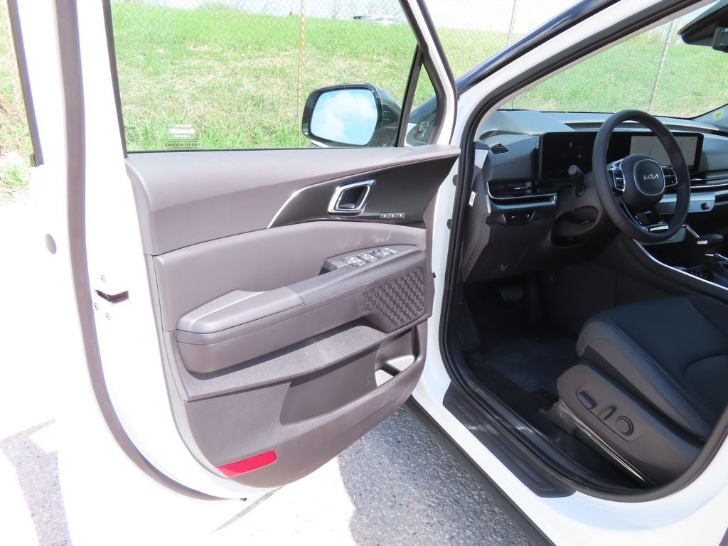 2026 Kia Carnival Base