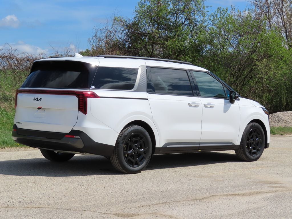 2026 Kia Carnival Base