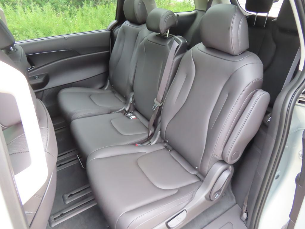 2027 Kia Carnival Hybrid SX