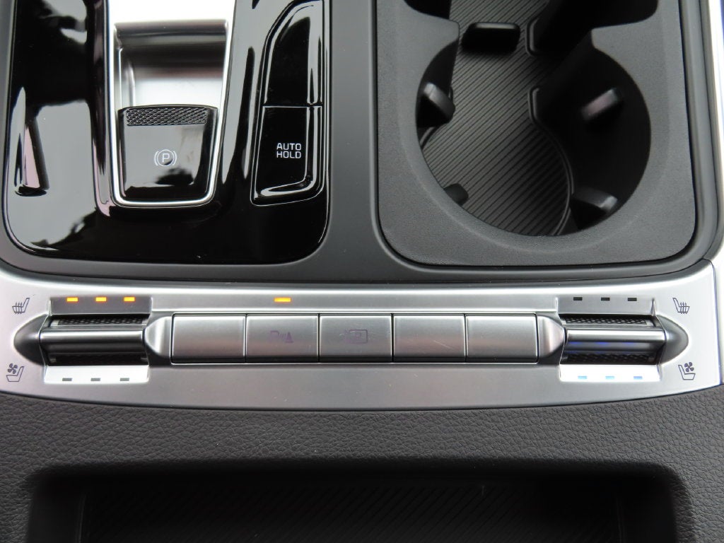2027 Kia Carnival Hybrid SX