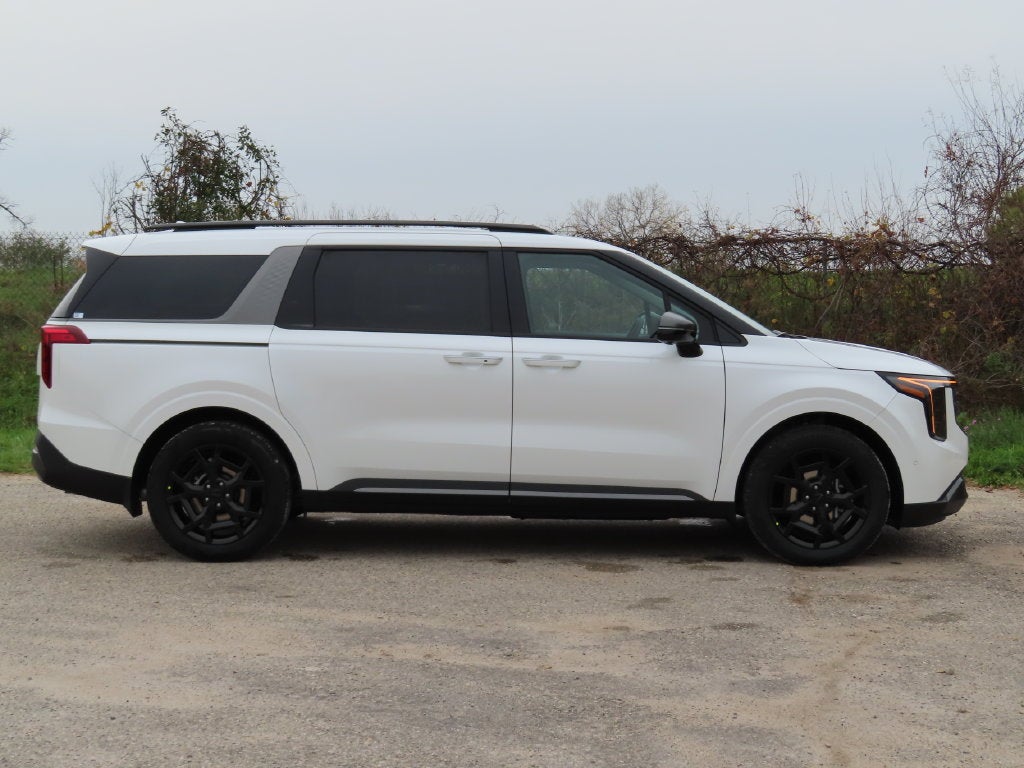 2027 Kia Carnival Hybrid SX