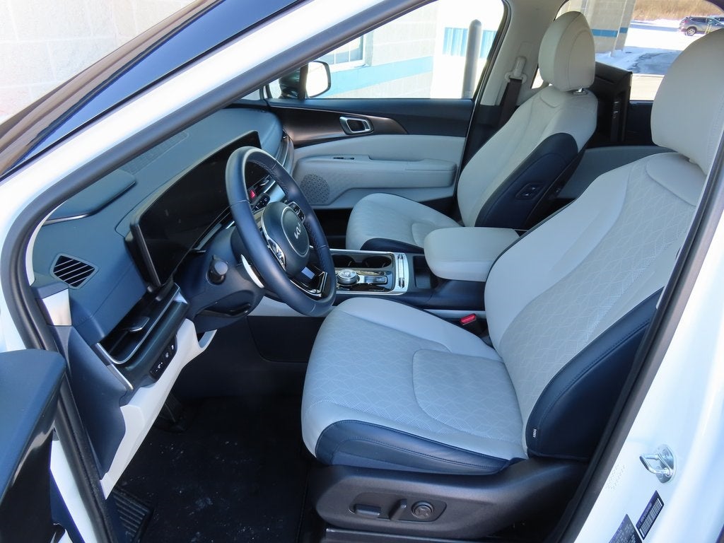 2025 Kia Carnival Hybrid SX