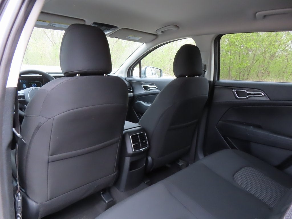 2025 Kia Sportage Hybrid LX